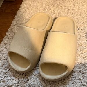Cream Yeezy Adidas Sandals
